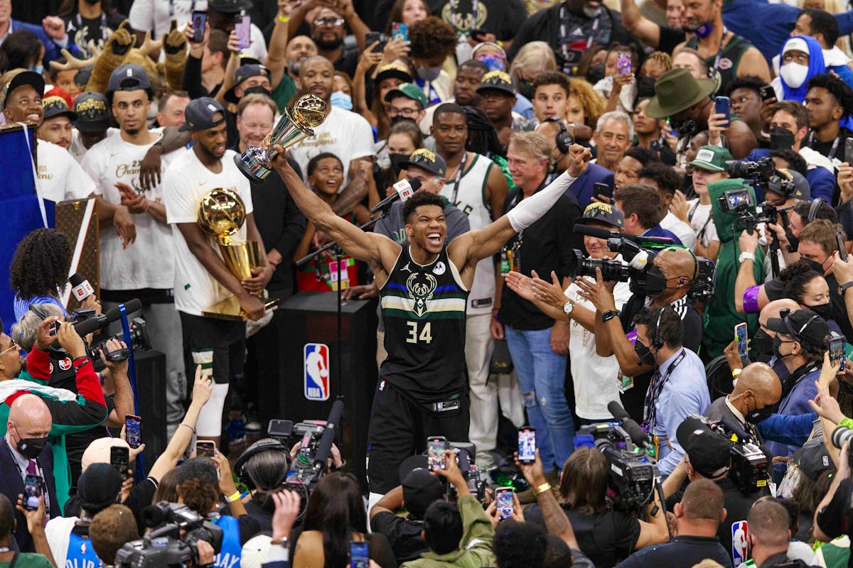 Giannis completes Kobe’s challenge